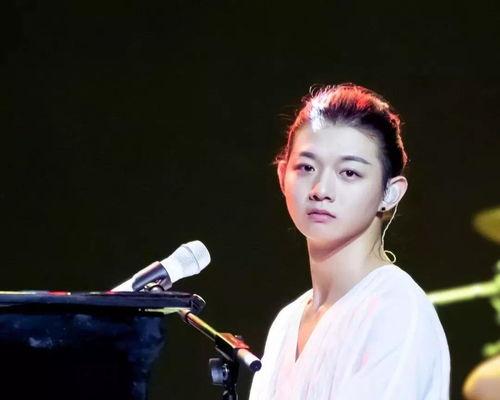 霍尊女友爆料内容视频播放,揭秘娱乐圈背后的真相 第1张 霍尊女友爆料内容视频播放,揭秘娱乐圈背后的真相 第1张